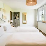 Hotel Hofgut Tiergarten 3*