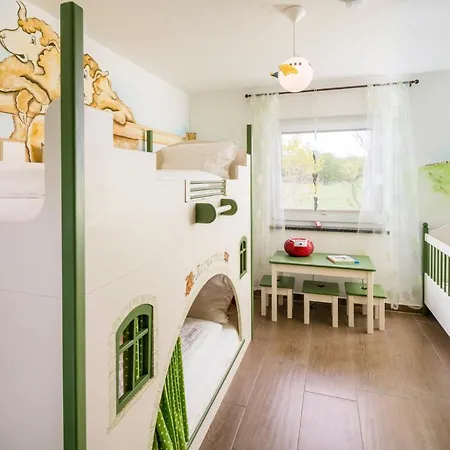 Hofgut Tiergarten מלון 3*