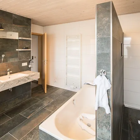Hofgut Tiergarten Otel