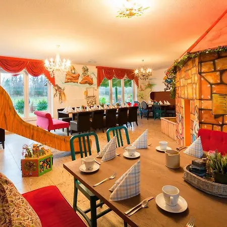 Hofgut Tiergarten 3*